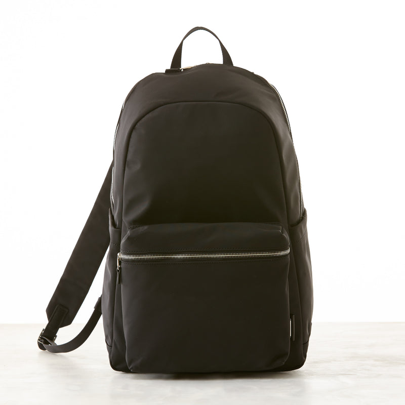 DayTrekr Colombian Leather Slim Backpack – Groskopfs Luggage